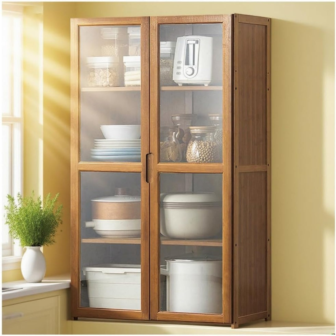 Sideboard verbindet verstellbare Ablagen und Bambuselemente